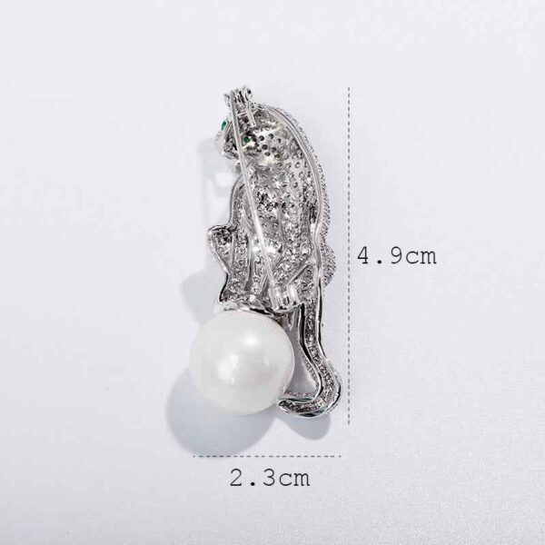 Luxury Copper Zircon Panther Brooch with Pearl