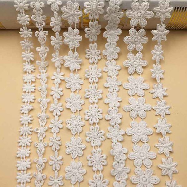 1.5-4cm White Cotton Floral Embroidered Lace Trim 10 Yards