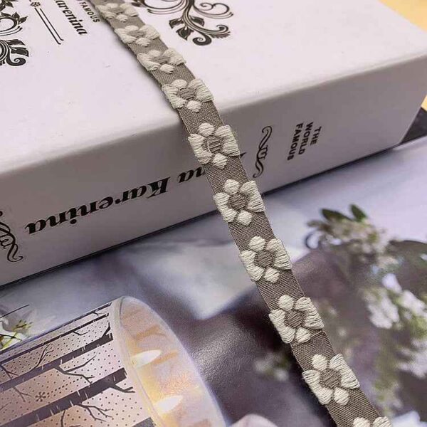 1.5cm Ethnic Jacquard Lace Trim – 40 Yards
