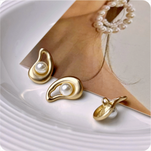 23mm Avocado Pearl Hollow Metal Shank Button 12pcs - Image 2