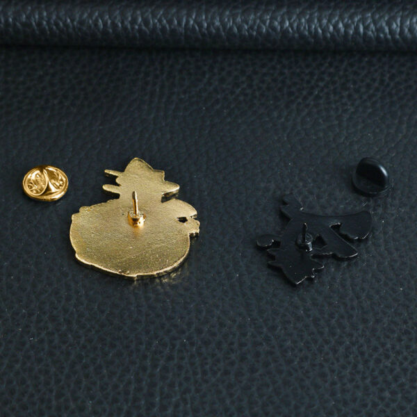 Phineas and Ferb Duck-Mouthed Platypus Metal Brooch 2 Pack - Image 4