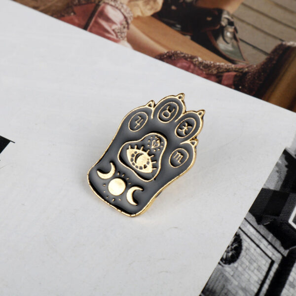 Punk Style Witch Cat Claw Alloy Brooch Pin 4 Pack - Image 6