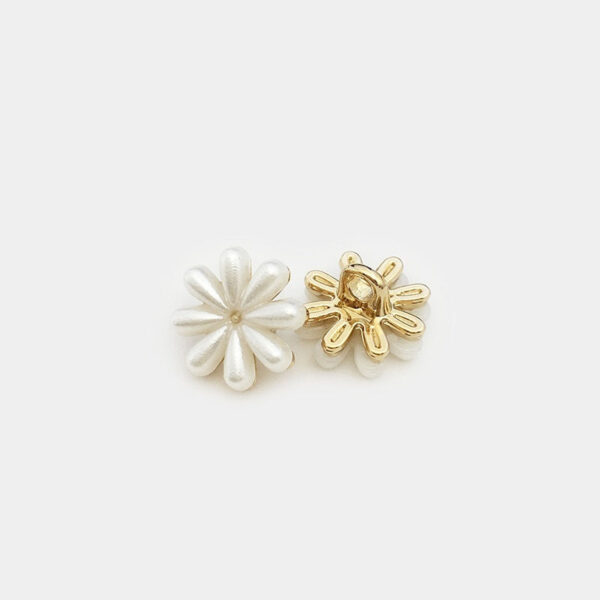 11.5mm Vintage Black & White Daisy Flower Metal Buttons 20pcs - Image 4