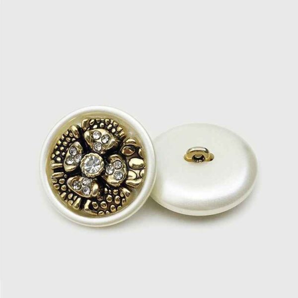 17.5/22.5mm Diamond Flower Metal-Resin Buttons for Women's Coats 12pcs