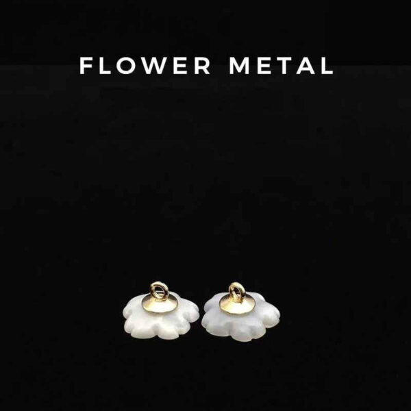 10/12mm Flower-Shaped Decorative Resin Buttons for Ladies' Shirts Dresses 12pcs