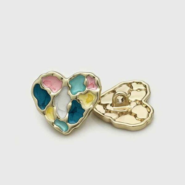 18mm Colorful Heart-Shaped Buttons for Women's Knit Cardigans 10PCS