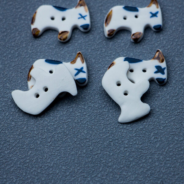 Cute Puppy Dog Shape 2 Hole Handmade Ceramic Buttons 4pcs - Image 3