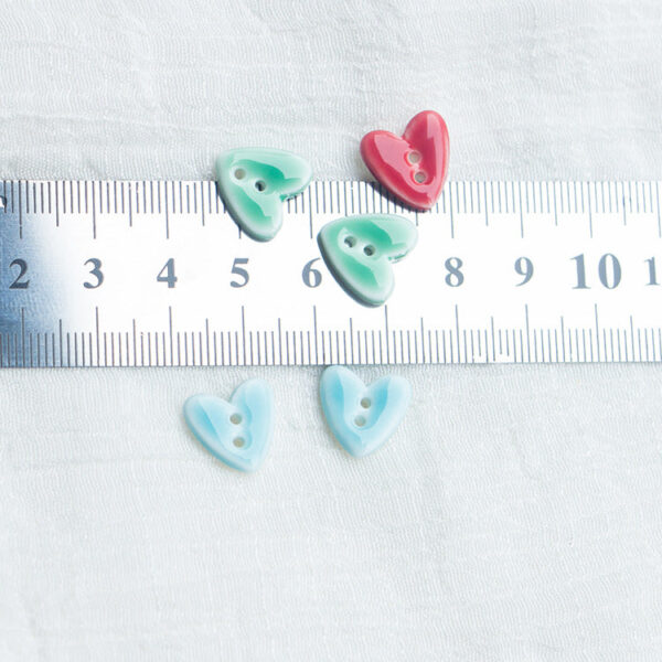 20mm Tiny Heart-Shaped 2-Hole Ceramic Buttons for Handmade DIY Jewelry 10pcs - Image 2