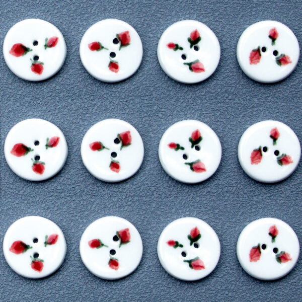 Round 2-Hole Ceramic Buttons with Hand-Painted Three Little Strawberries Pattern 6PCS - Image 2