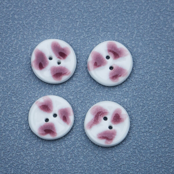 16mm Round 2 Hole Hand Painted Purple Red Heart Pattern Ceramic Buttons 6pcs - Image 4