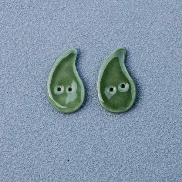 Red Yellow Green Quotation Mark Shaped Handmade DIY Ceramic Buttons 10pcs - Image 6