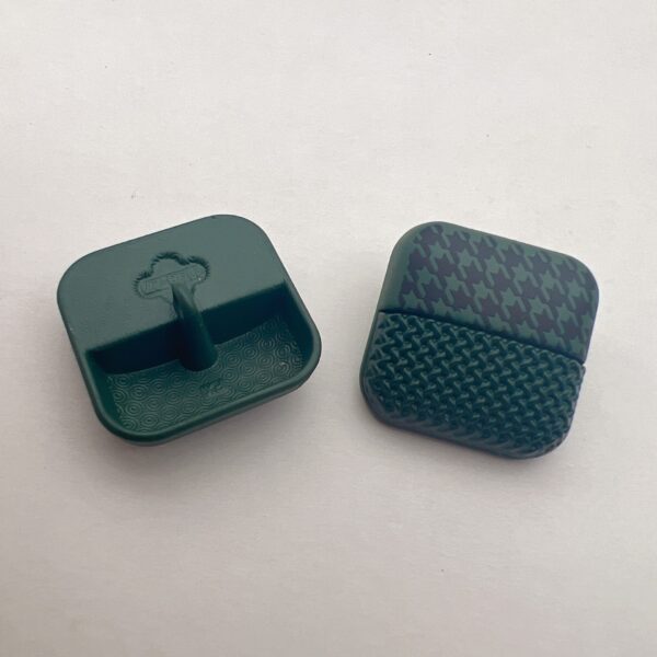 25mm Square Houndstooth Patterned Metal Shank Buttons 50pcs - Image 3