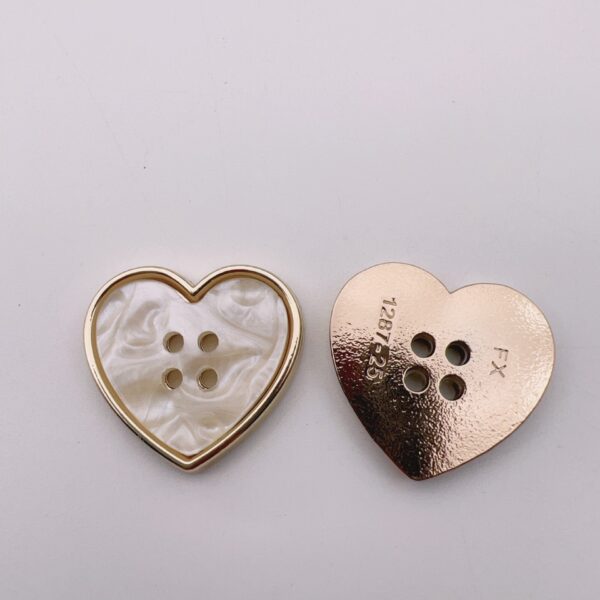 25mm Pearlized Resin Heart Shaped 4-Hole Metal Buttons 50pcs - Image 2