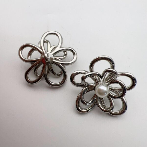 Vintage Flower Hollowed Pearl Metal Shank Buttons 50 Pack - Image 6
