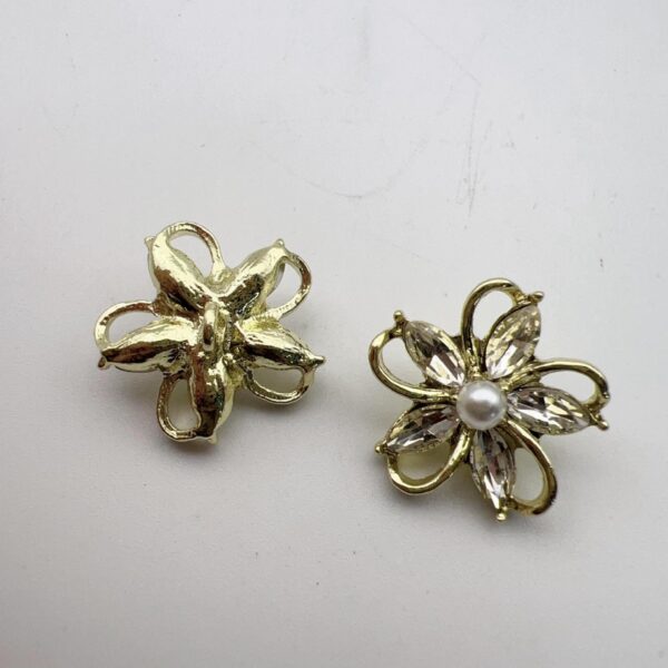 Vintage Flower Hollowed Pearl Metal Shank Buttons 50 Pack - Image 8