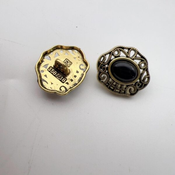 17.5mm Chinese Style Vintage Hollow Lace Alloy Shank Buttons 50 Pack - Image 2