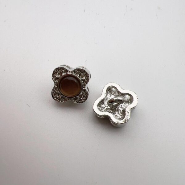 12mm Multi-Diamond Polished Metal Flower Buttons 30 Pack - Image 3