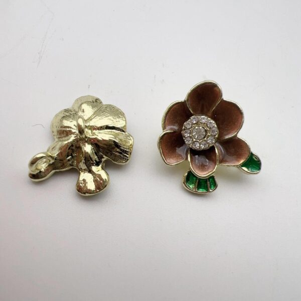 21mm Colored Plum Blossom Alloy Bead Shank Buttons 10pcs - Image 4