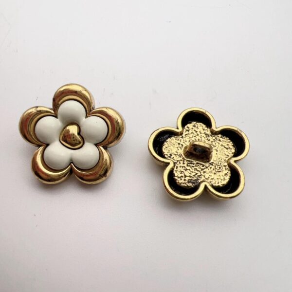 17.5/21mm Five-Petal Flower Vintage Metal Dot Shank Buttons 50 Pack - Image 2