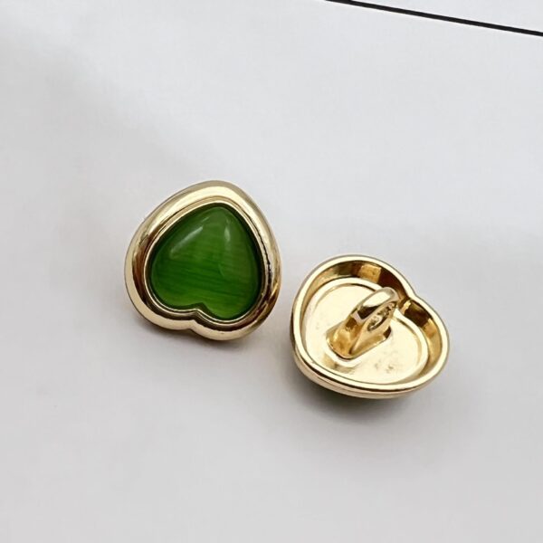 12.5mm Heart Shaped Pearlized Resin Metal Shank Buttons 50PCS - Image 6