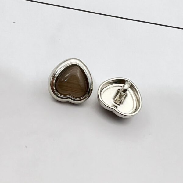 12.5mm Heart Shaped Pearlized Resin Metal Shank Buttons 50PCS - Image 8