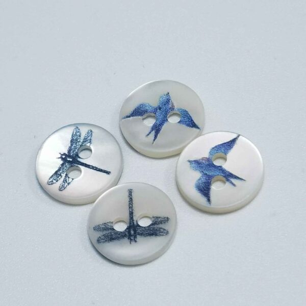 18L Mother of Pearl Shell Buttons Butterfly Dragonfly Prints 100 Pack