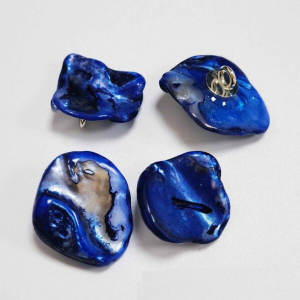 20x16mm Irregular Freshwater Shell Shank Buttons 99 Pack