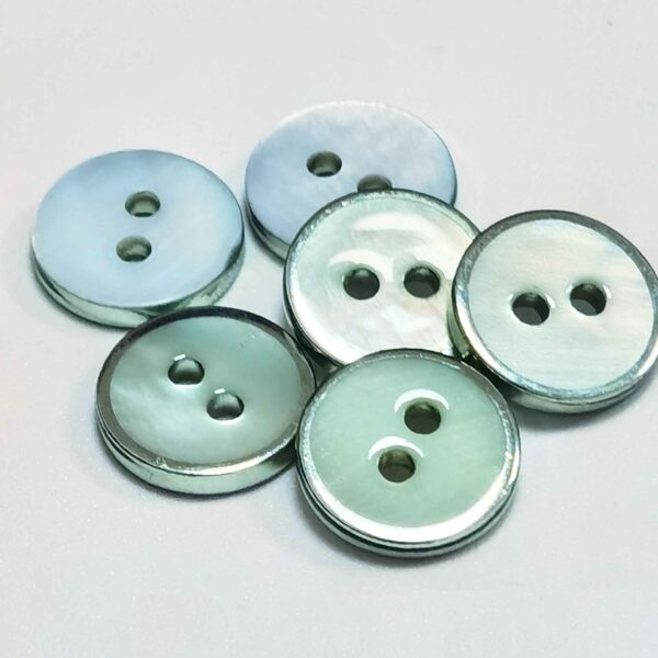 18L (11mm) Round 2-Hole Freshwater Shell Buttons Silver Edge 105 Pack
