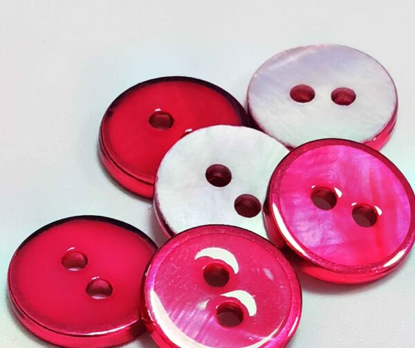 18L (11mm) Round 2-Hole Freshwater Shell Buttons Silver Edge 105 Pack