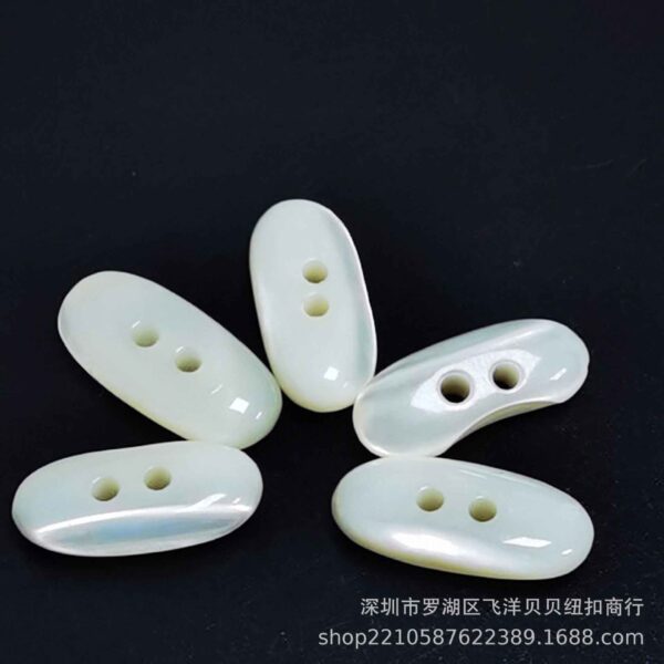 24L (15mm) Slim 2-Hole Mother of Pearl Shell Buttons 100 Pack