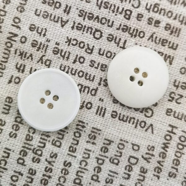 24L-40L Black White Eco-Friendly Tagua Nut Buttons for Knitwear 20pcs - Image 2