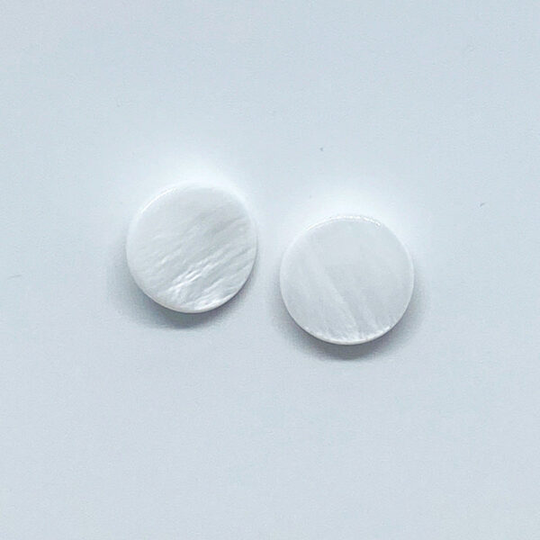 15mm Natural White Round Shell Shirt Buttons with Hidden Holes - Image 4