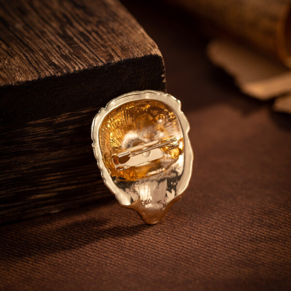 Lion Head Brooch for Men Retro Alloy Animal Pin 2 Pack - Image 3