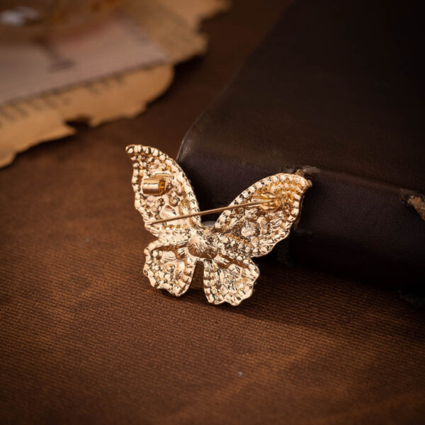 All-Diamond Pearl Butterfly Brooch Gold and Silver 4 Pack - Image 4