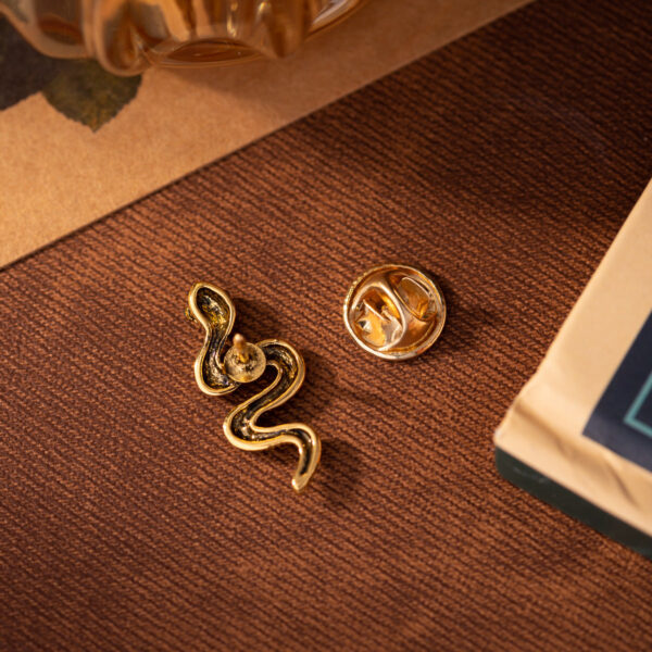 Mini Vintage Little Snake Brooch Men's Personality Pin 4pcs