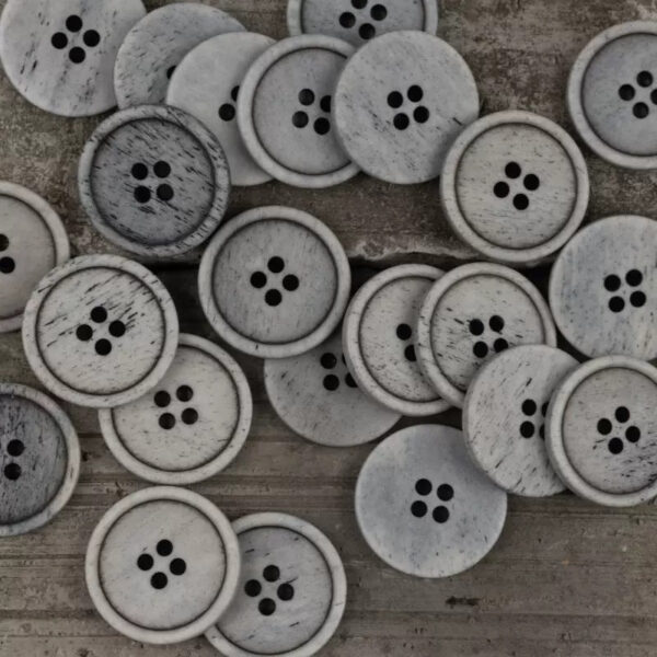 15-25mm Sky Blue Yellow Dark Gray Round 4 Hole Vintage Cow Bone Buttons 10pcs - Image 5
