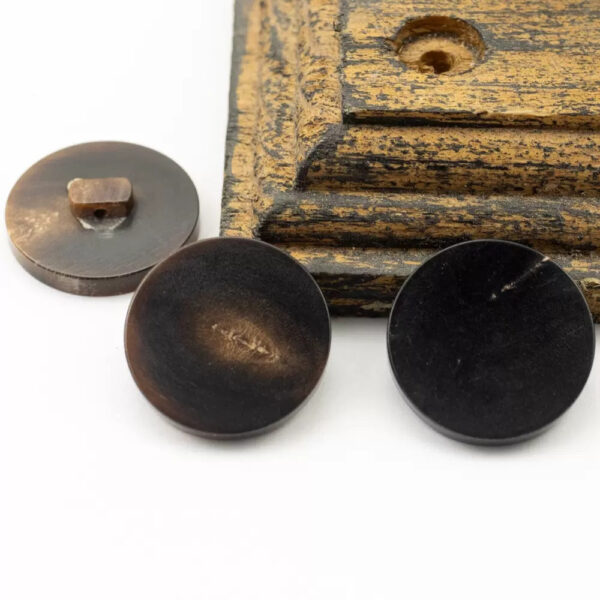 15-30mm Black and Coffee Colored Natural Texture Flat Real Horn Shank Buttons 10pcs - Image 2