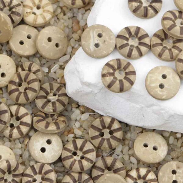 11.5mm Round Flower-Gear Shaped Natural Coconut Shell Buttons for Children's Clothing 100pcs