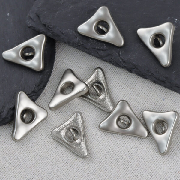18/21/26mm Triangular Gold and Silver Alloy Hand-sewing Buttons for Suits Coats 12pcs - Image 4