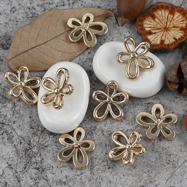18/23mm Shiny Gold and Silver Flower Shaped Metal Buttons with Shanks 12pcs - Image 3