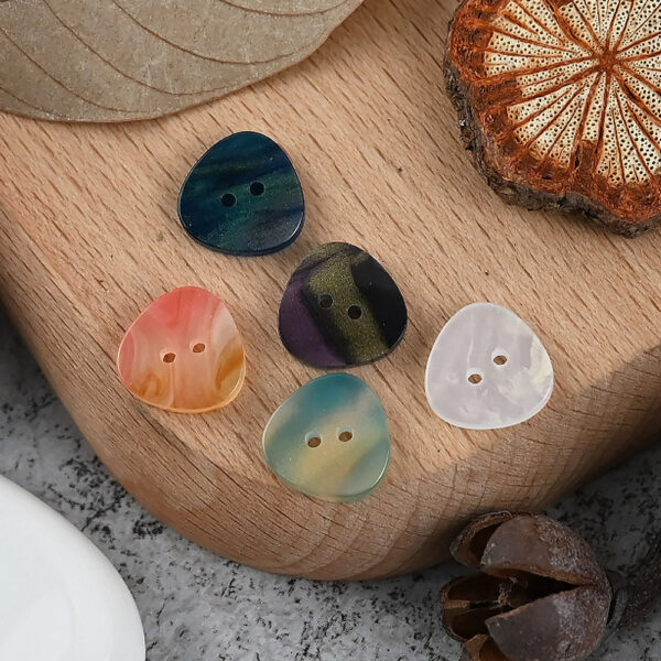12mm Amber Blue Oval Triangular Resin Buttons 50 Pack (5 Mixed Colors) - Image 2