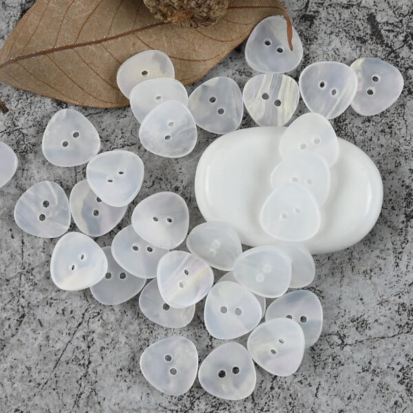 12mm Amber Blue Oval Triangular Resin Buttons 50 Pack (5 Mixed Colors) - Image 6