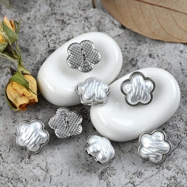 14mm French-Style Small Floral 3D Exquisite Metal Resin Buttons with Shank 12pcs - Image 4