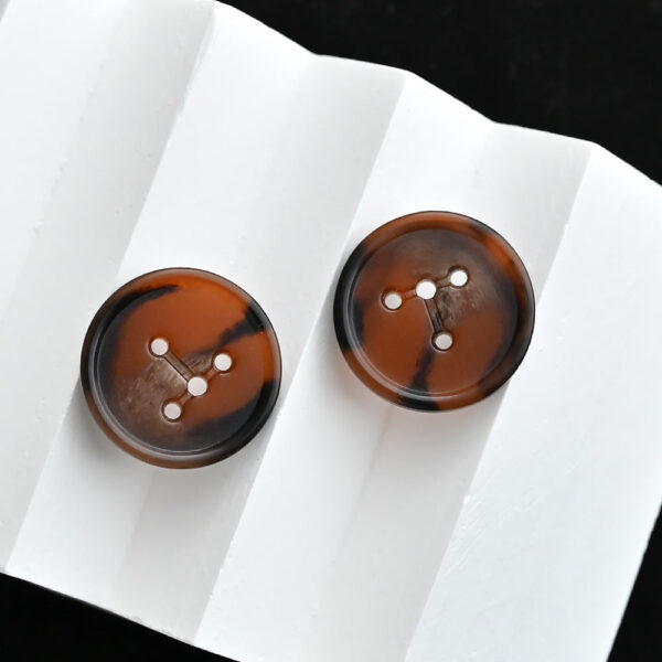 15-28mm Amber Dark Brown T-Shaped 4 Hole Vintage Resin Buttons 80PCS - Image 2