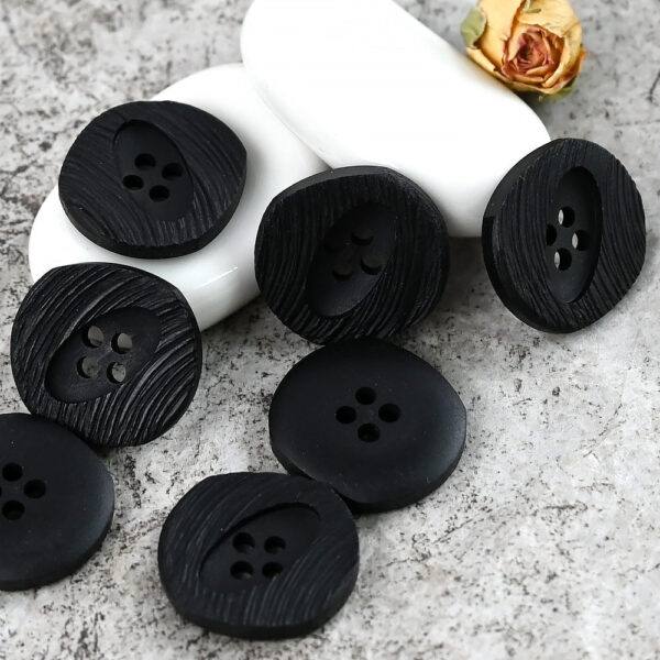 18-28mm Imitation Wood Grain Vintage Resin Buttons for Woolen Sweaters 20pcs - Image 7