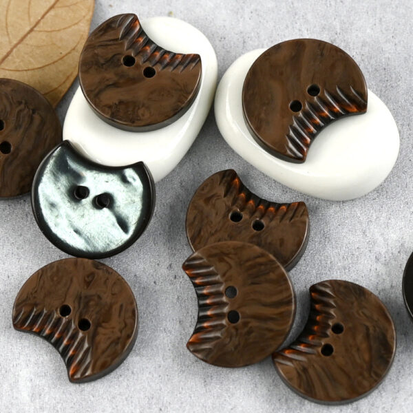 Crescent Shaped Resin Buttons Little Devil Emoji 2 Hole for Sweater Coat 30pcs - Image 6