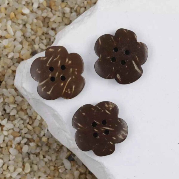 17/22mm Dark Brown Flower Shaped Coconut Shell Buttons for Children's Clothing 60pcs