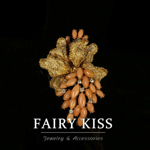 Vintage Royal-Inspired Grape Brooch Rhinestone Alloy Coat Pin