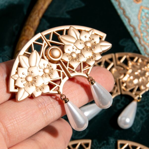 5cm Chinese Vintage Golden Peach Blossom Fan Metal Frog Buttons 8pcs - Image 2