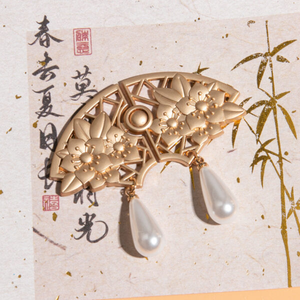 5cm Chinese Vintage Golden Peach Blossom Fan Metal Frog Buttons 8pcs - Image 7